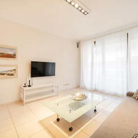 Apartament 37 Miedzymorze 10 아파트 예라타