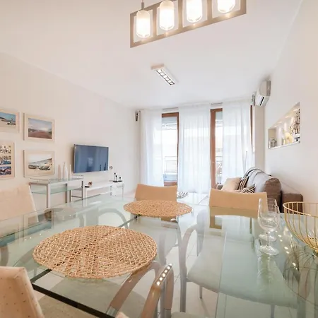 Apartament 37 Miedzymorze 10 *